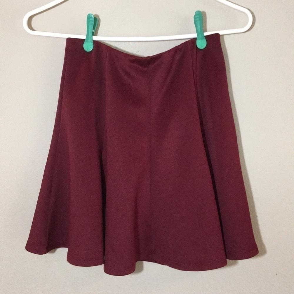 Forever 21 burgundy skater skirt. Size small.